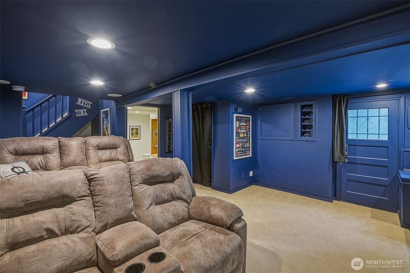 Property photo for 4115 SW Kenyon Street, Seattle photo 32
