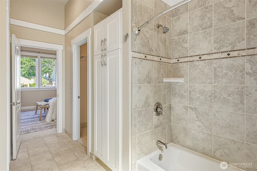 Property photo for 4115 SW Kenyon Street, Seattle photo 29