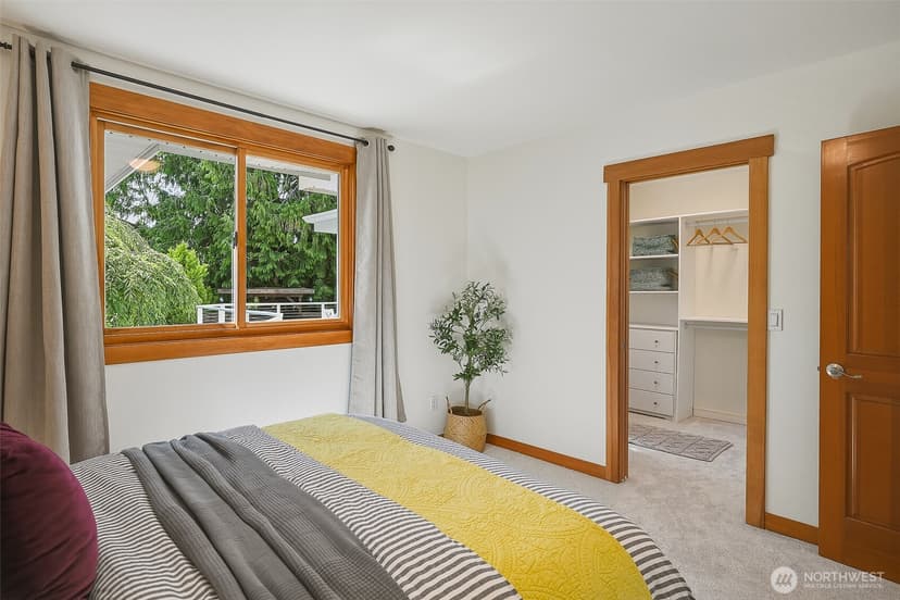 Property photo for 4115 SW Kenyon Street, Seattle photo 17