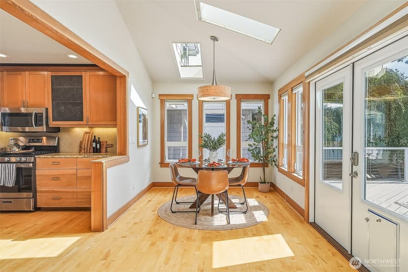 Property photo for 4115 SW Kenyon Street, Seattle photo 10