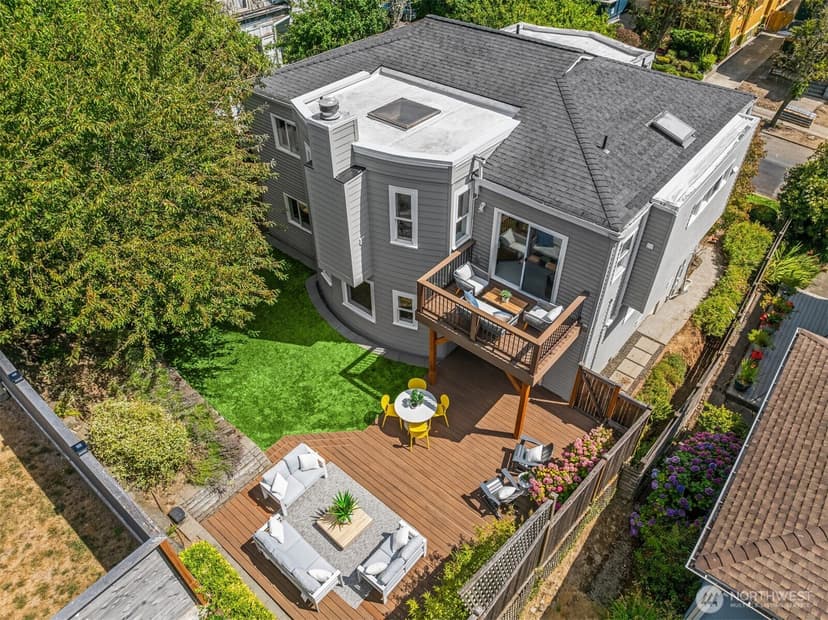 Property photo for 209 32nd Avenue, Seattle photo 26