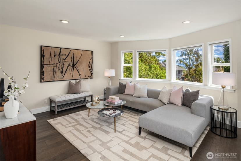 Property photo for 209 32nd Avenue, Seattle photo 11
