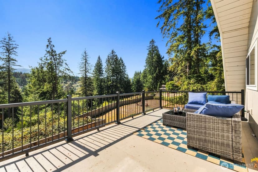 Property photo for 25515 SE Issaquah-Fall City Road, Issaquah photo 17