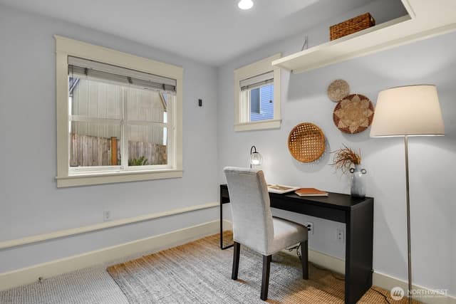 Property photo for 3835 A Interlake Avenue N, Seattle photo 5