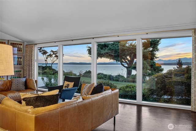 Property photo for 16727 16th Avenue NW, Shoreline photo 5