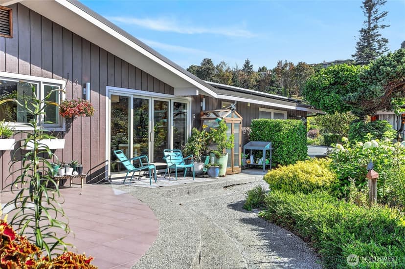 Property photo for 16727 16th Avenue NW, Shoreline photo 28