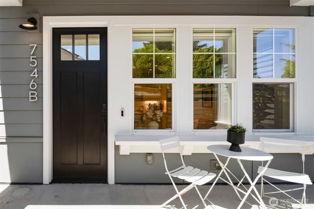 Property photo for 7546 26th Avenue NW #B, Seattle photo 3