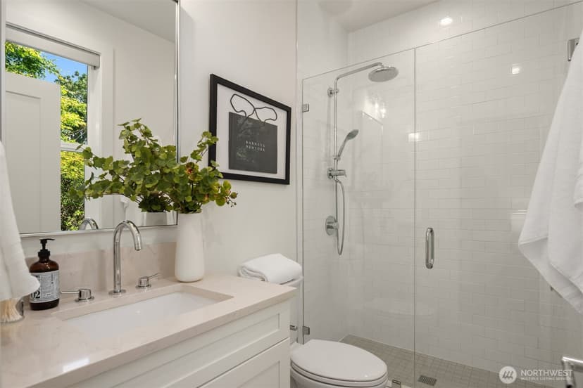 Property photo for 7546 26th Avenue NW #B, Seattle photo 21