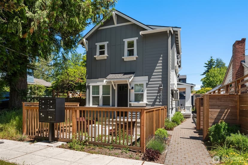 Property photo for 7546 26th Avenue NW #B, Seattle photo 26