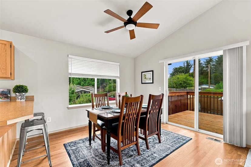 Property photo for 714 144th Street SW, Lynnwood photo 7