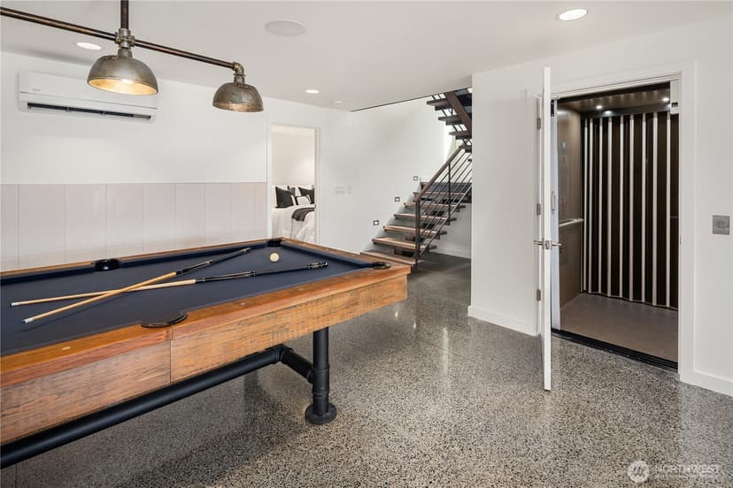 Property photo for 13031 Holmes Point Drive NE, Kirkland photo 27