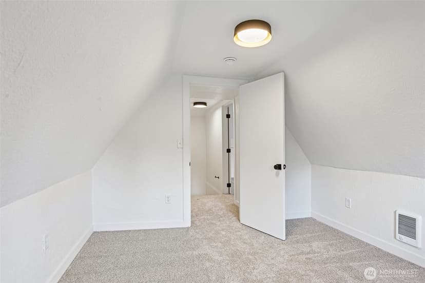Property photo for 10522 22nd Avenue E, Tacoma photo 29