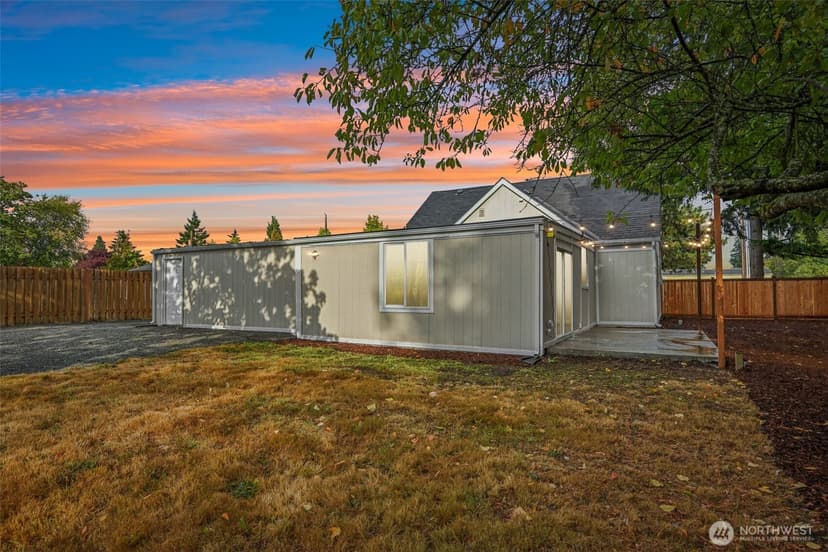 Property photo for 10522 22nd Avenue E, Tacoma photo 33