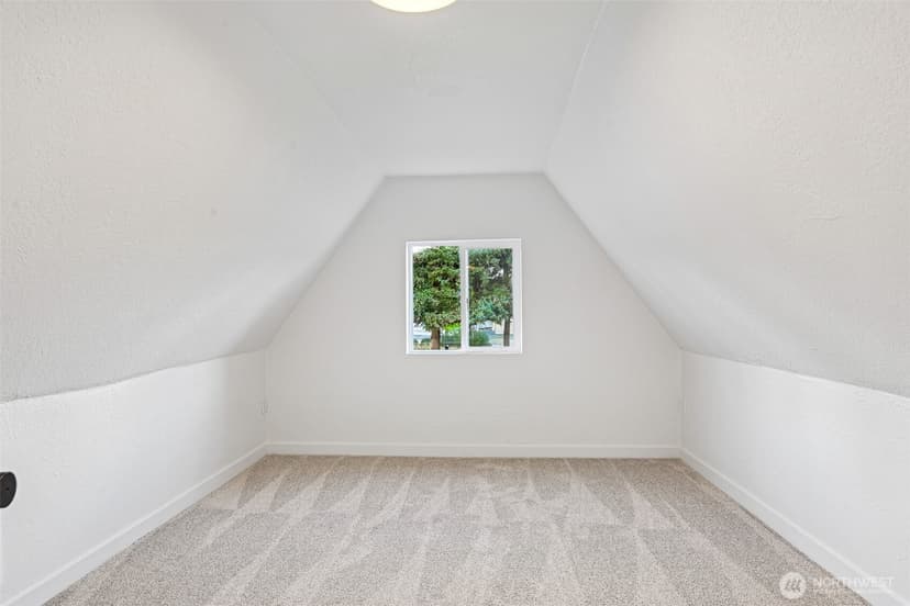 Property photo for 10522 22nd Avenue E, Tacoma photo 28