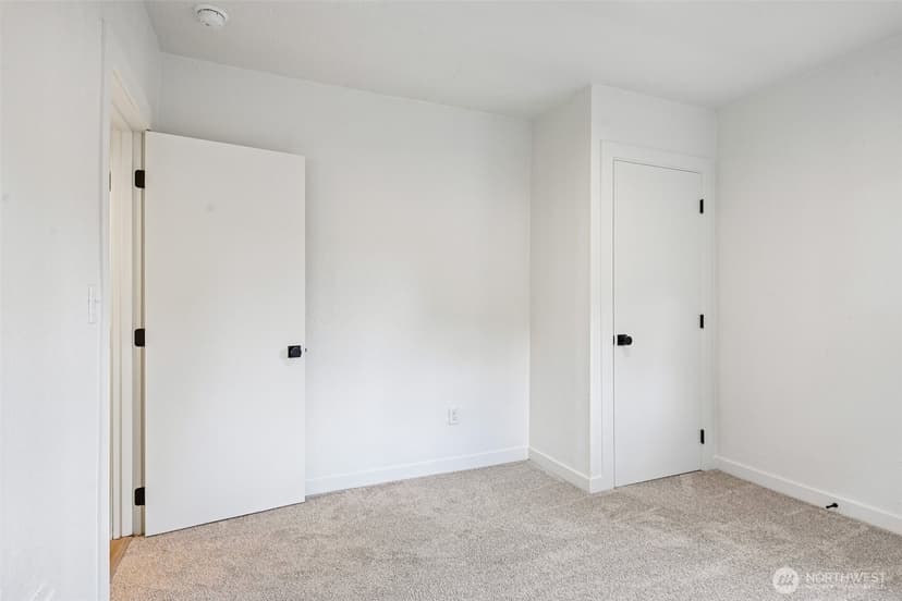 Property photo for 10522 22nd Avenue E, Tacoma photo 21