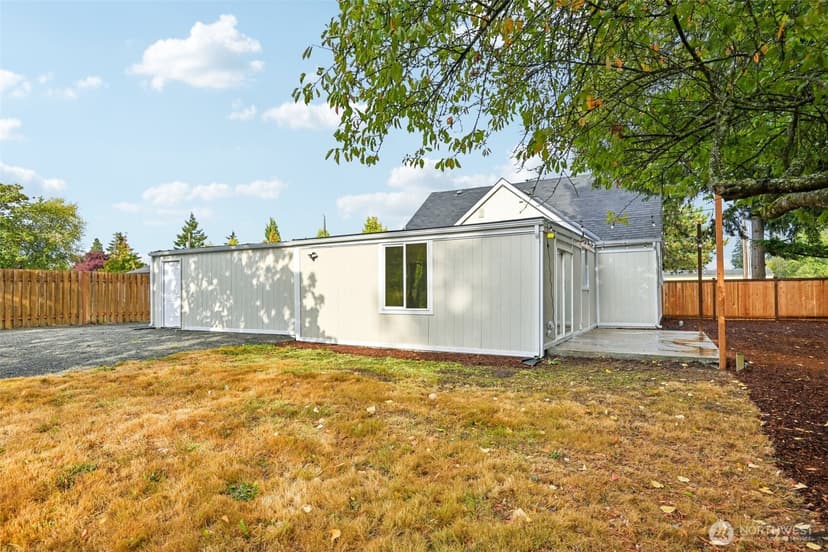 Property photo for 10522 22nd Avenue E, Tacoma photo 36