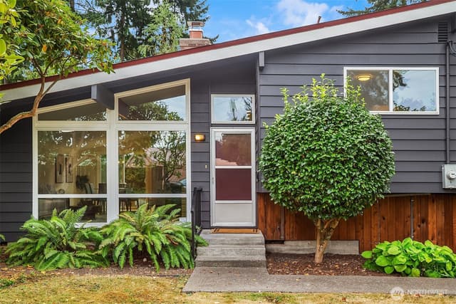 Property photo for 8124 213th Street SW, Edmonds photo 2