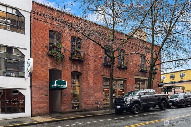 Property photo for 1507 Western Avenue #R201, Seattle