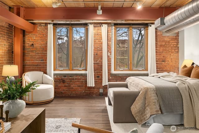 Property photo for 1507 Western Avenue #R201, Seattle photo 4