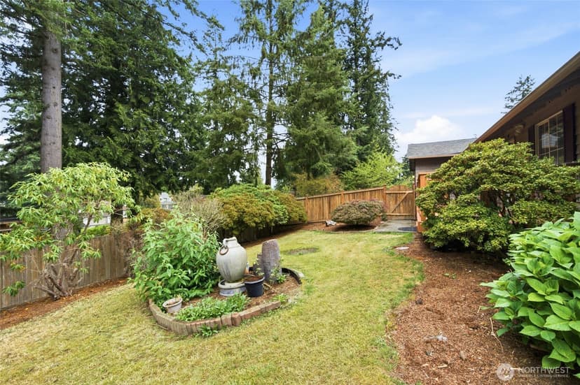 Property photo for 104 Barbara Lane, Everett photo 22