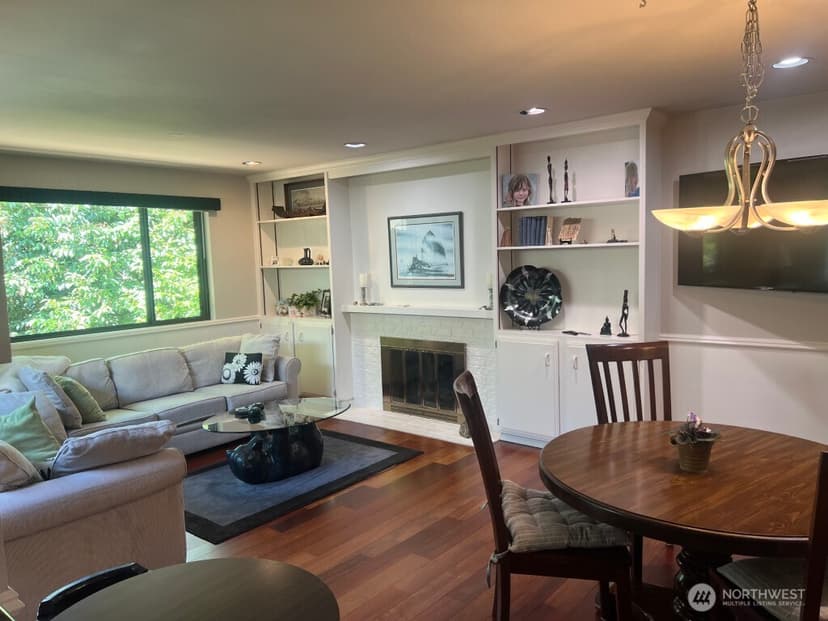 Property photo for 6817 129th Place SE, Bellevue photo 12