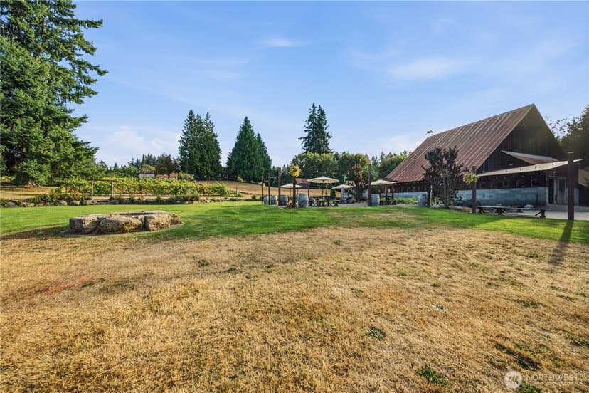 Property photo for 1425 210th Avenue E, Lake Tapps photo 3