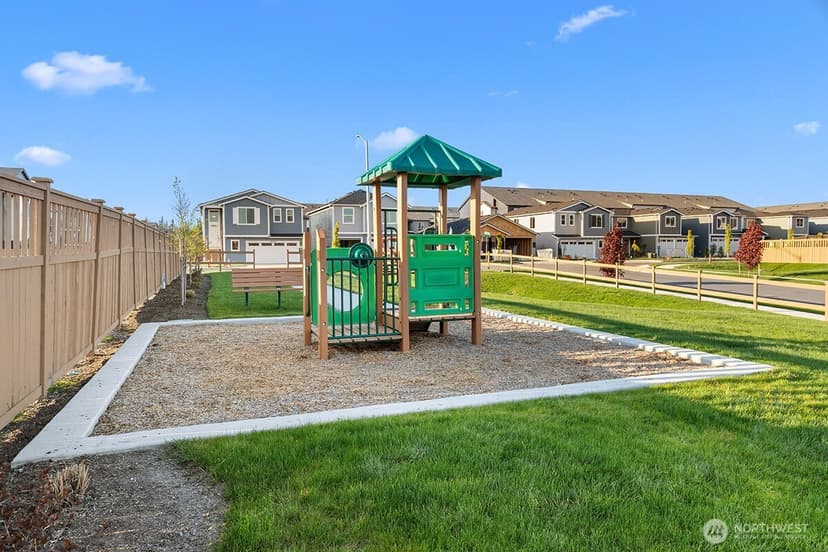 Property photo for 2027 169th Street NE, Marysville photo 6