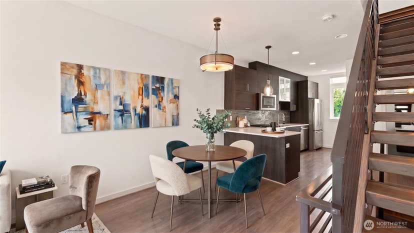 Property photo for 7459 Woodlawn Avenue NE #A, Seattle photo 6