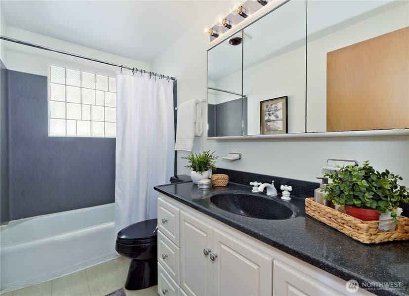 Property photo for 8004 S 134th Street, Seattle photo 17
