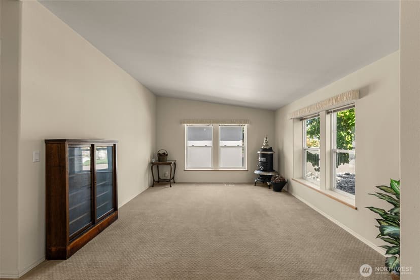 Property photo for 944 Sunrise Drive, Manson photo 6