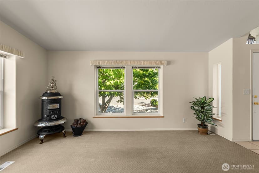 Property photo for 944 Sunrise Drive, Manson photo 8