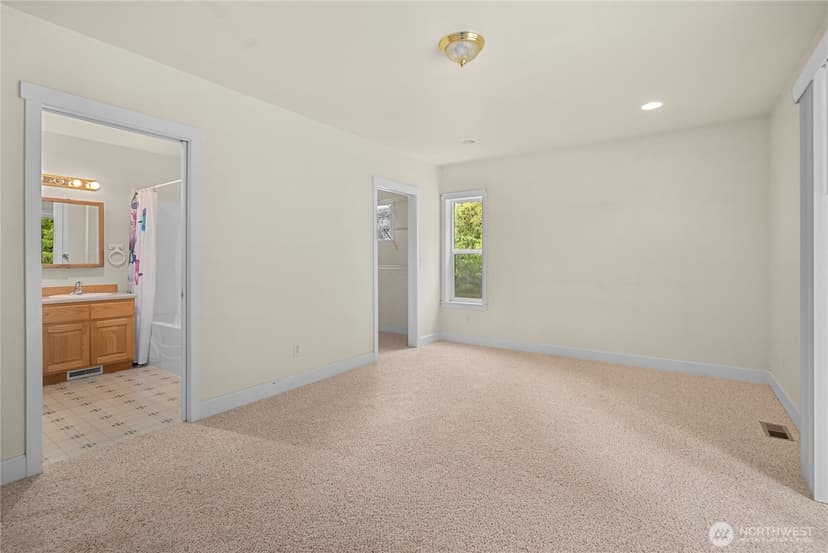 Property photo for 2821 Grade Road, Lake Stevens photo 20