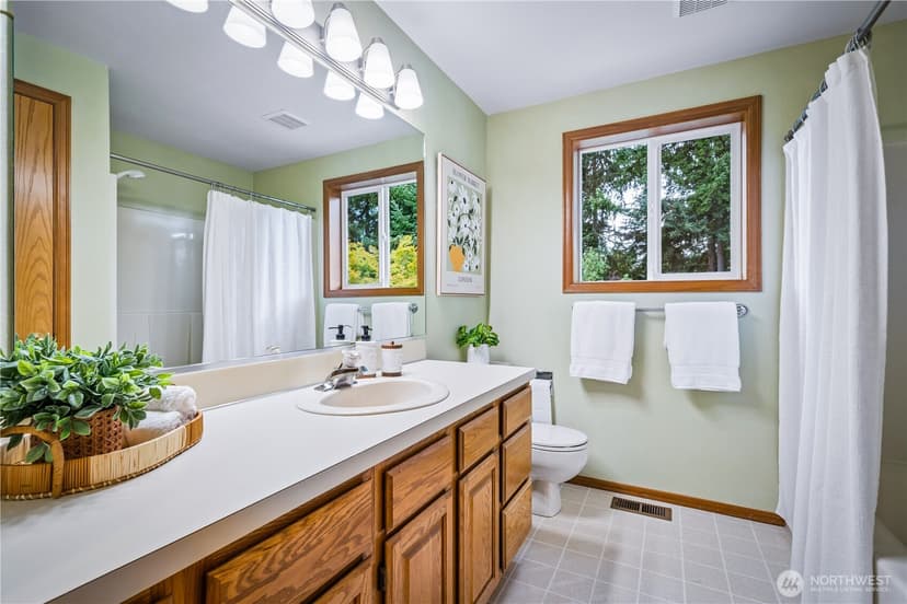 Property photo for 6912 65th Avenue W, Lakewood photo 33