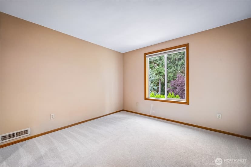 Property photo for 6912 65th Avenue W, Lakewood photo 36