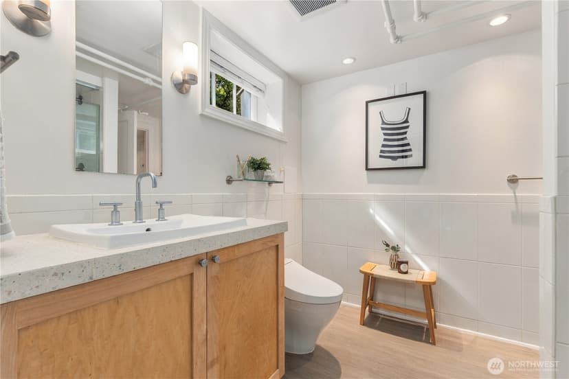 Property photo for 3613 35th Avenue SW, Seattle photo 33