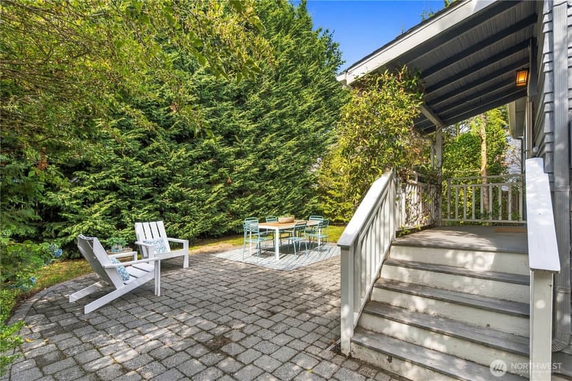 Property photo for 3613 35th Avenue SW, Seattle photo 37