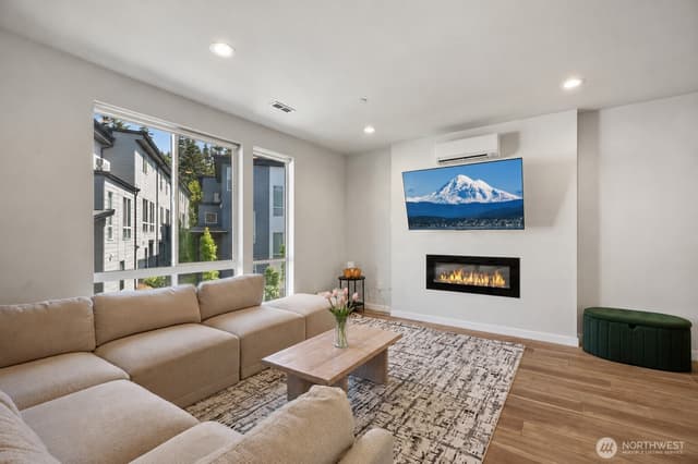 Property photo for 2527 Gibson Road #C4, Everett
