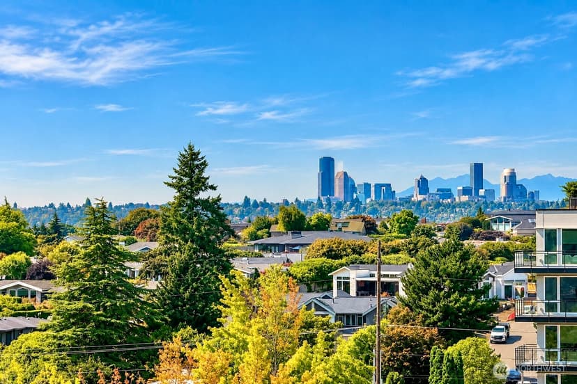 Property photo for 10232 NE 10th Street #815, Bellevue photo 26