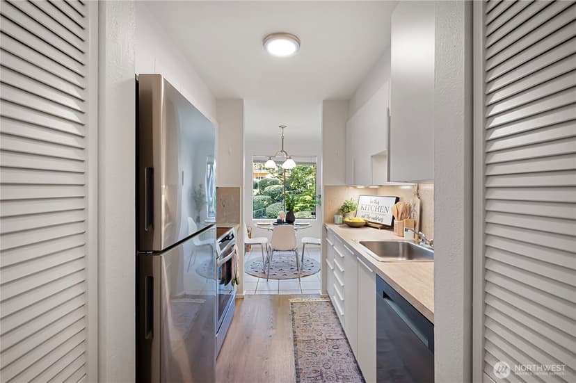 Property photo for 14510 124th Avenue NE #E35, Kirkland photo 5