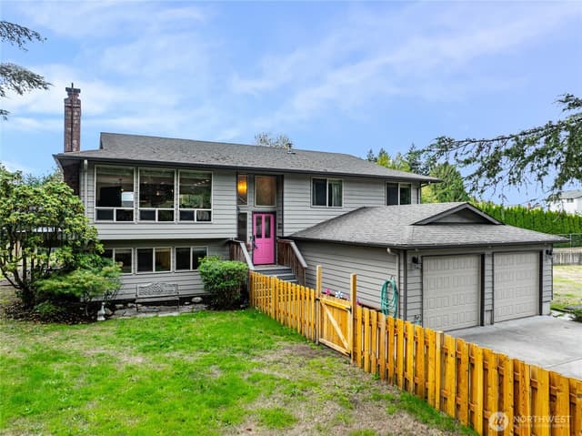 Property photo for 2315 SW 118th Court, Burien