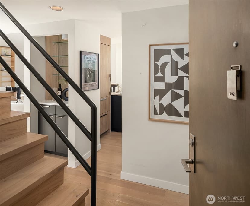 Property photo for 2125 1st Avenue #1902, Seattle photo 22