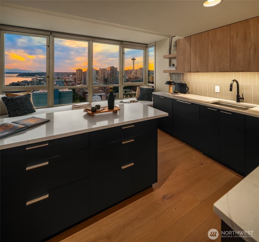 Property photo for 2125 1st Avenue #1902, Seattle photo 13