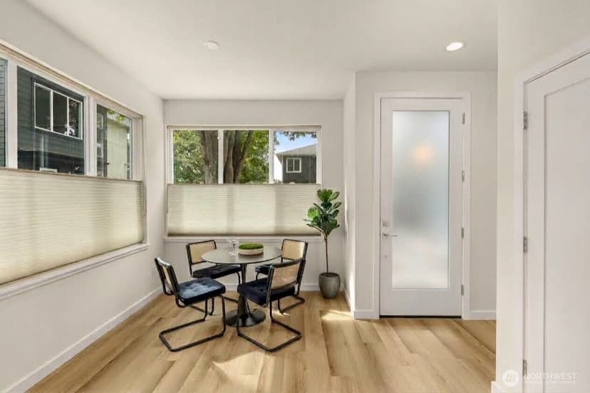 Property photo for 115 B N 105th Street, Seattle photo 7