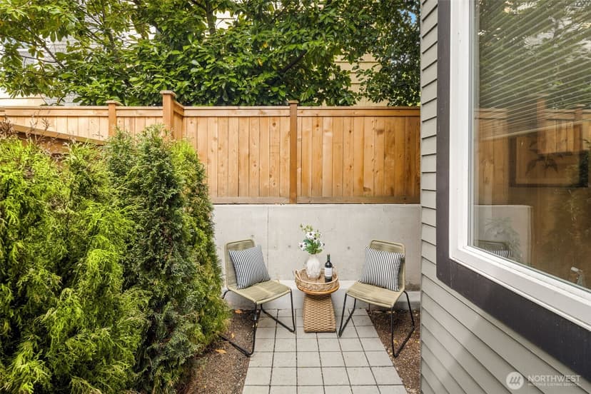 Property photo for 115 B N 105th Street, Seattle photo 24