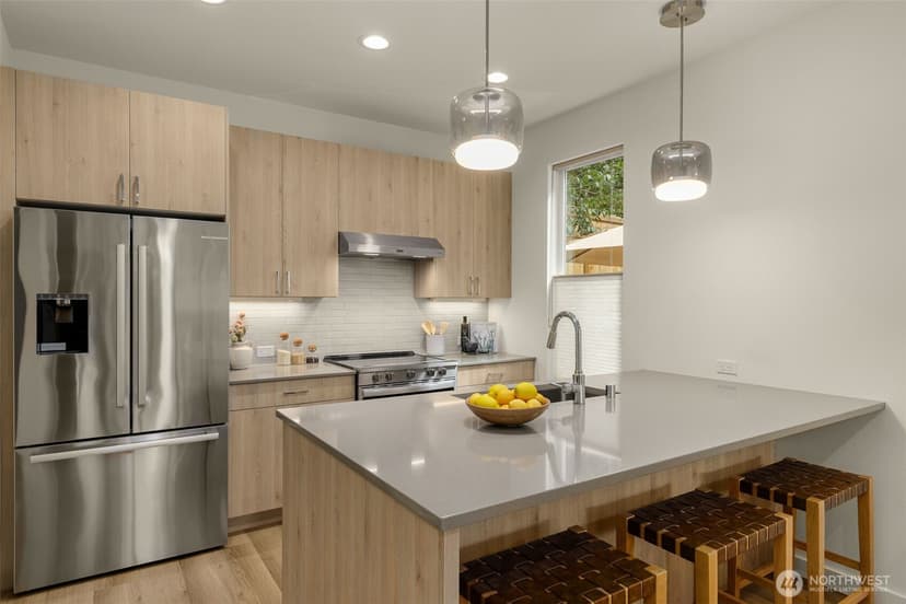Property photo for 115 B N 105th Street, Seattle photo 11