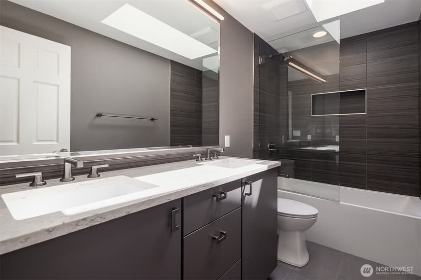 Property photo for 17020 74th Avenue W, Edmonds photo 28