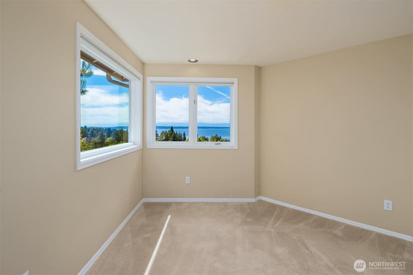 Property photo for 17020 74th Avenue W, Edmonds photo 29