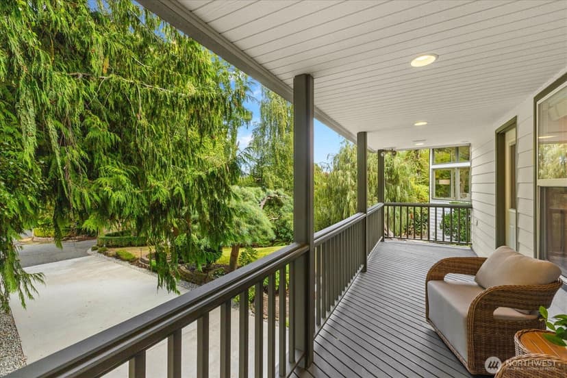Property photo for 1512 9th Avenue N, Edmonds photo 13