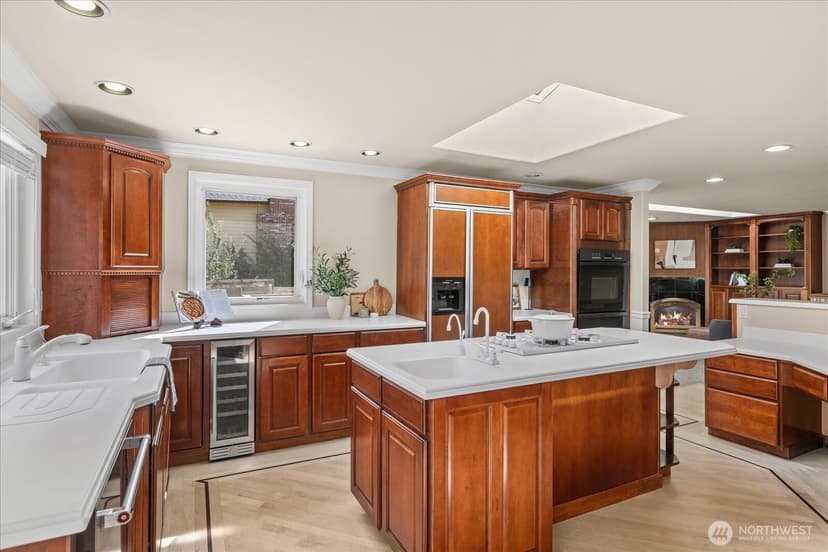 Property photo for 1512 9th Avenue N, Edmonds photo 9