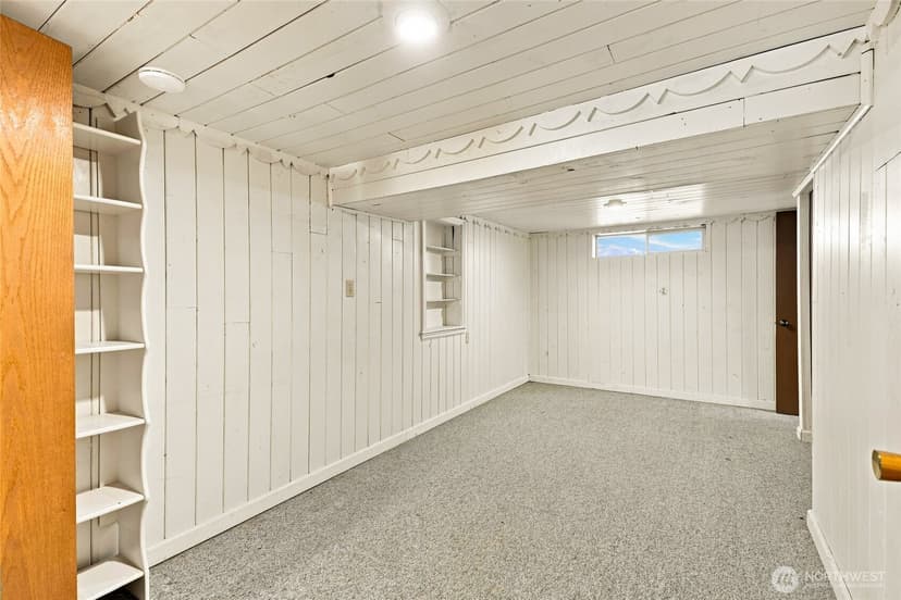 Property photo for 202 Alverson Boulevard, Everett photo 26